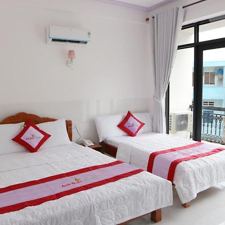 Anh Quan Hotel Куинён Экстерьер фото