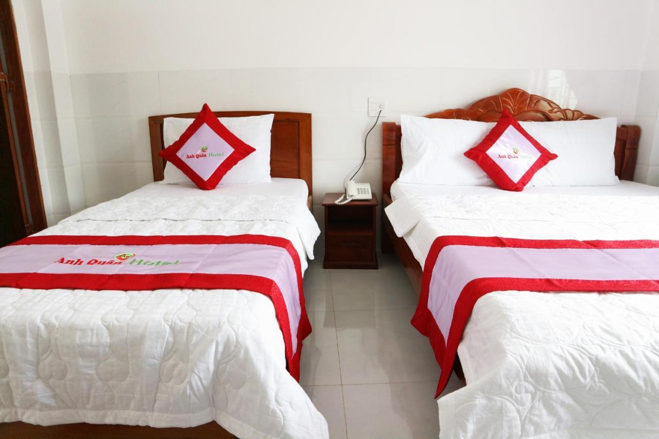 Anh Quan Hotel Куинён Экстерьер фото